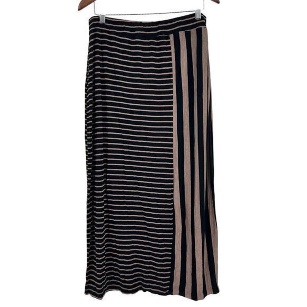 Habitat pull on black striped skirt stretchy lagenlook style comfort size large